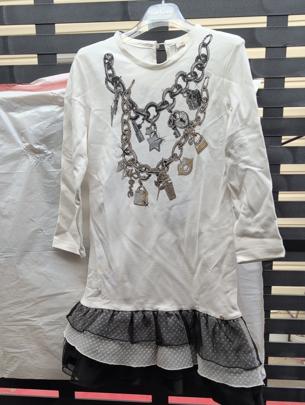 Miss Grant White and Black Chain Print Top
